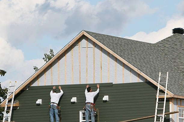 Professional Emergency Siding Repair technician working in Dayton, OH